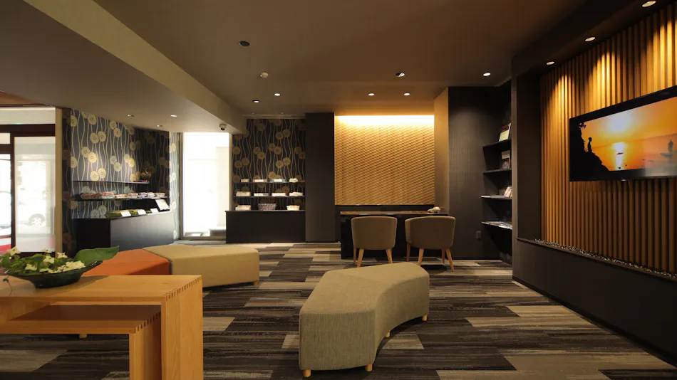 Oki Plaza Hotel