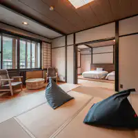 【소가리 침대 포함 2칸 일본식 객실(10+8조)】