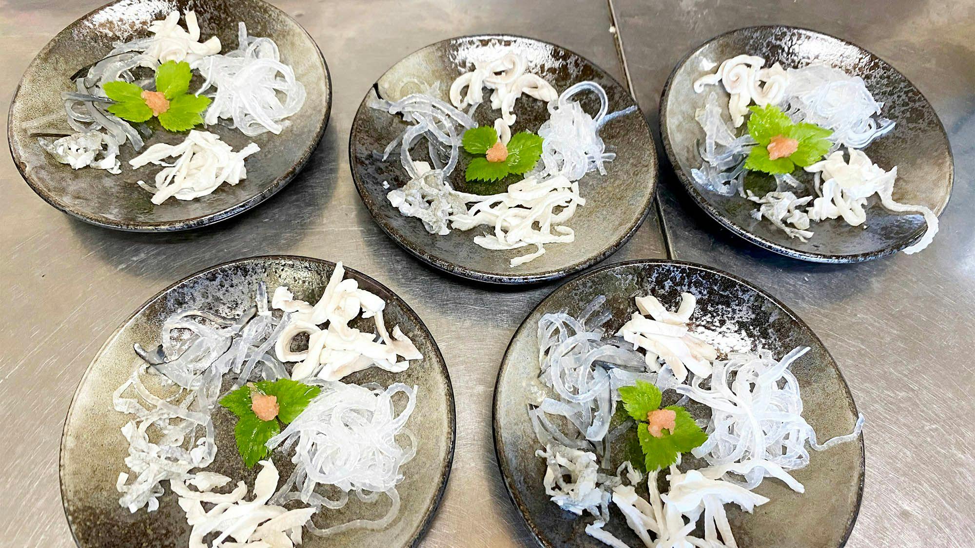 มื้ออาหาร 8