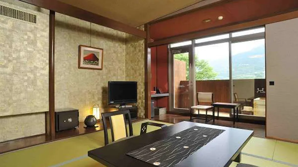 Sakura Kyuan: An Inn with Natural Hot Spring Flow