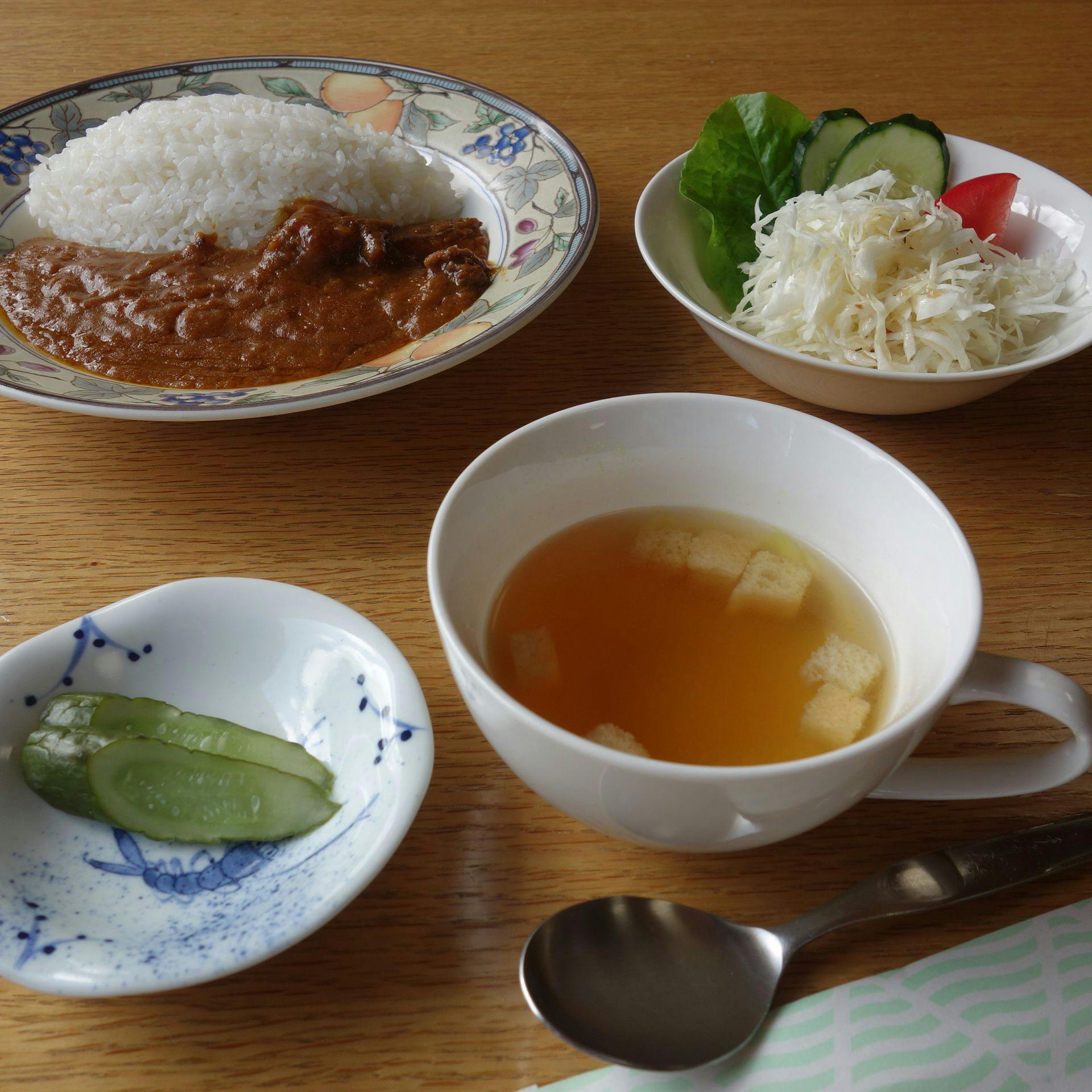 Towada Lake Backpackers