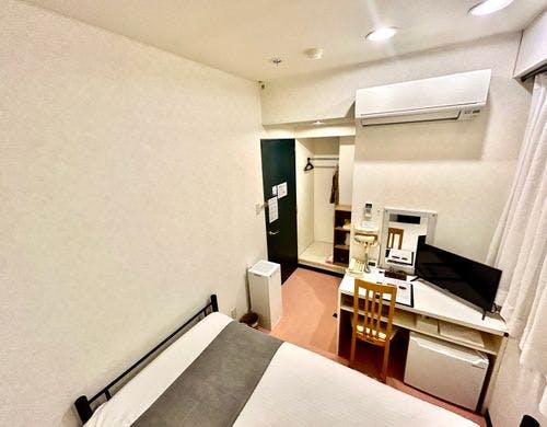 洋室ミニシングルルーム　奥