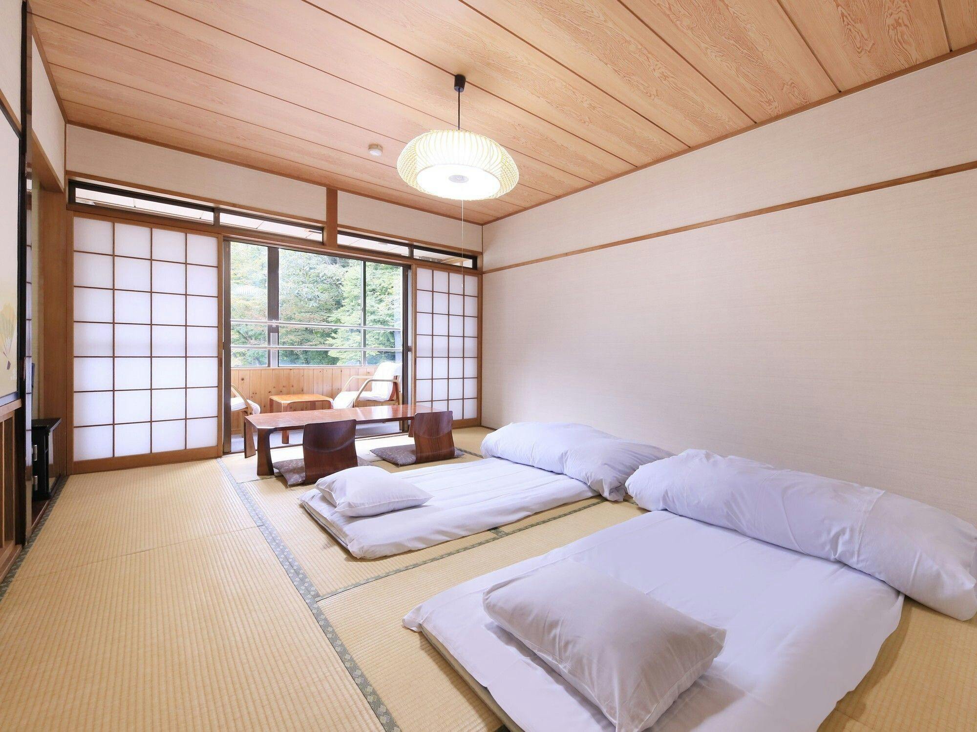 ห้องเสื่อทาทามิ 10 เสื่อ ฝั่งภูเขา