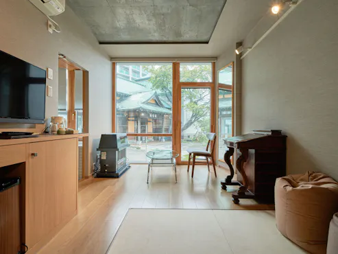 Living Twin (2 Tempat Tidur Semi-Double)