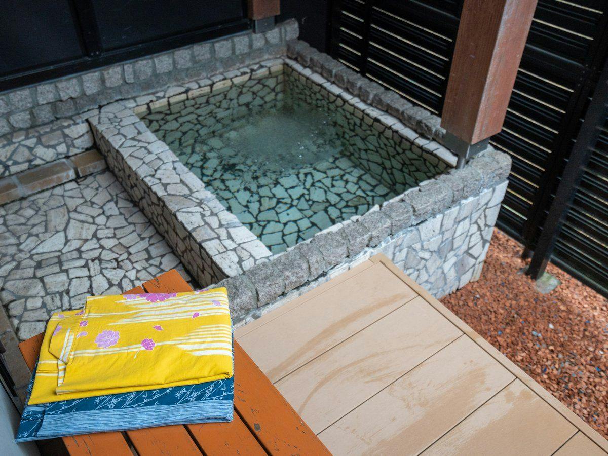 Aqua Suite: Full Course in a Room with Open-Air Bath for Two and Mist Sauna