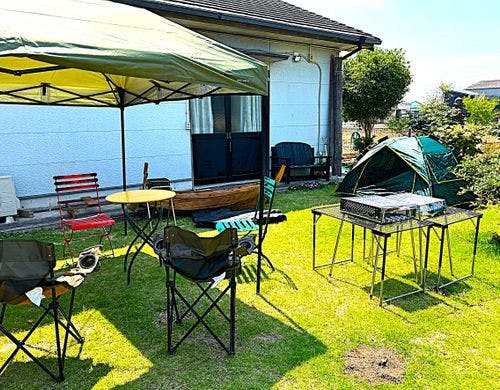 庭　テント張り時