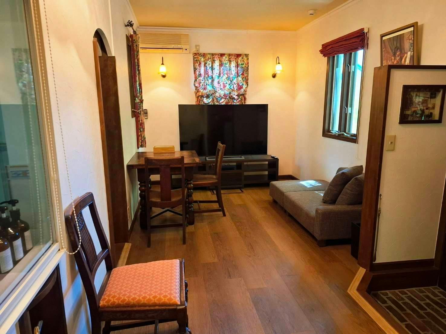 Rosewood Garden & Villa