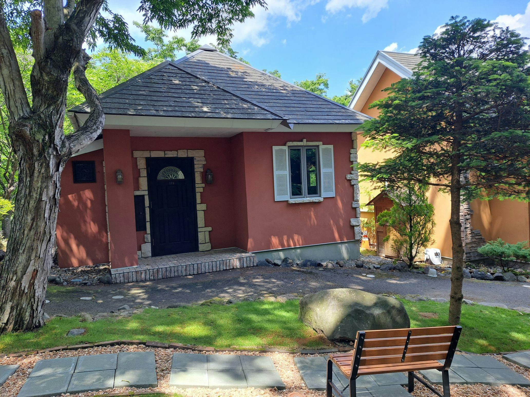 Rosewood Garden & Villa