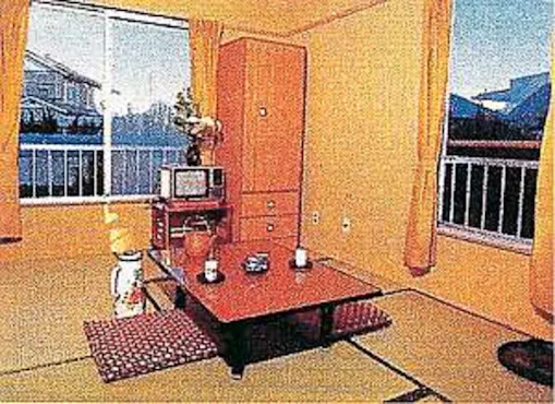 Kamar bergaya Jepang 6 tatami