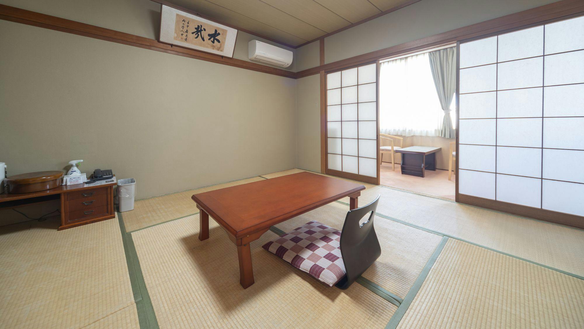 ห้องสไตล์ญี่ปุ่น 8 เสื่อทาทามิ