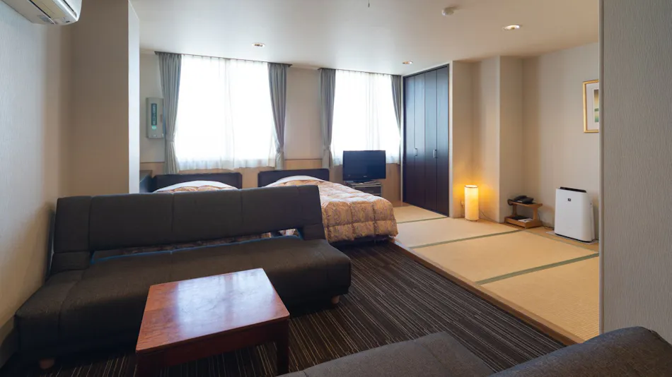 Hyper Inn Hotel Ekyu