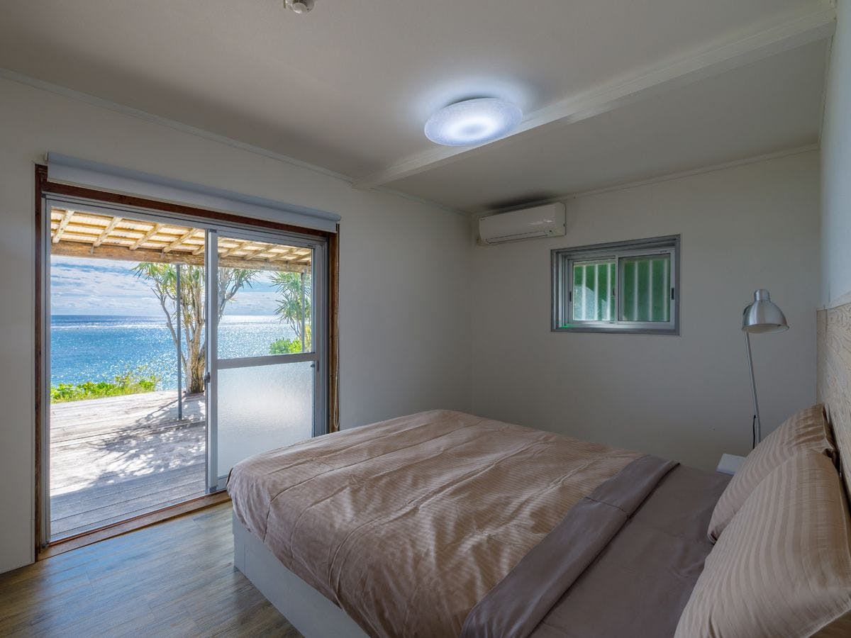 "점점 잔디와 바다 숙소" 잠자리