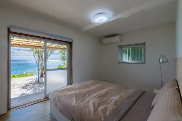 "점점 잔디와 바다 숙소" 잠자리