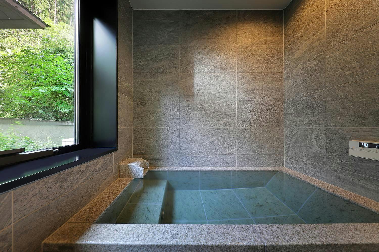 SHIN TOJI HOTEL LULUD