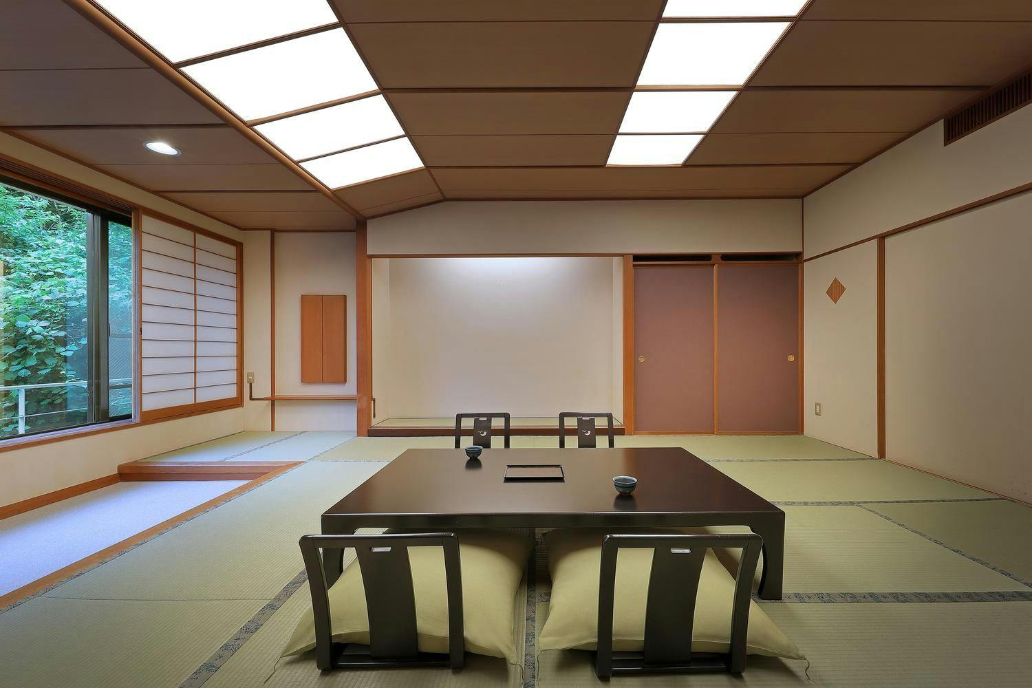 SHIN TOJI HOTEL LULUD