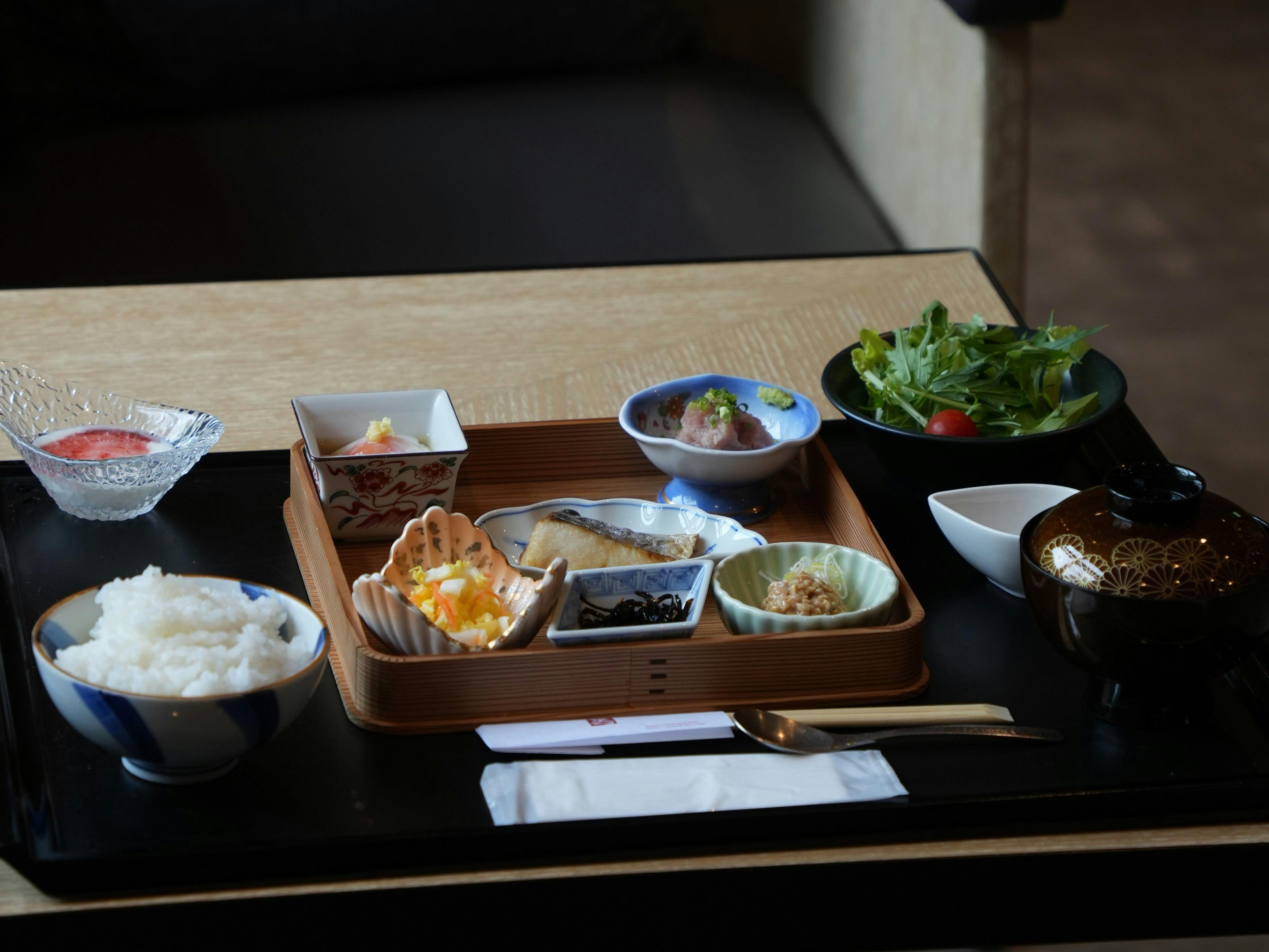 SHIN TOJI HOTEL LULUD