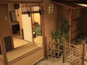 璃洛
