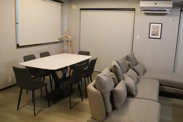 【Tingkat 2】Ruang Tamu