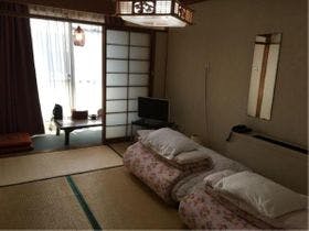 ビジネスホテル　スワロー