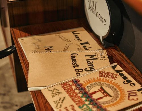 ゲストの方からのメッセージブック