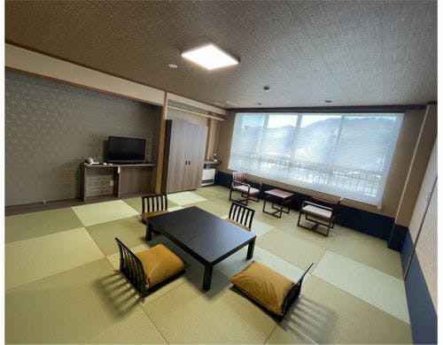 和室12畳（シャワールーム付）