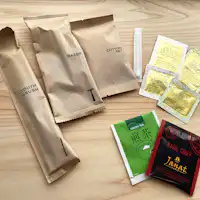 สิ่งอำนวยความสะดวกจัดเตรียมไว้ที่ล็อบบี้ด้านหลังเคาน์เตอร์ต้อนรับ