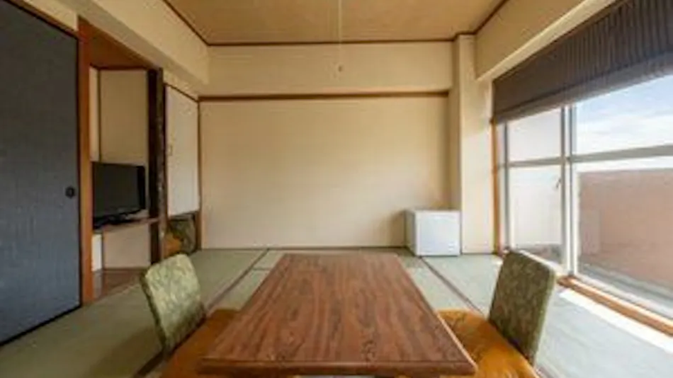 Takamine Inn