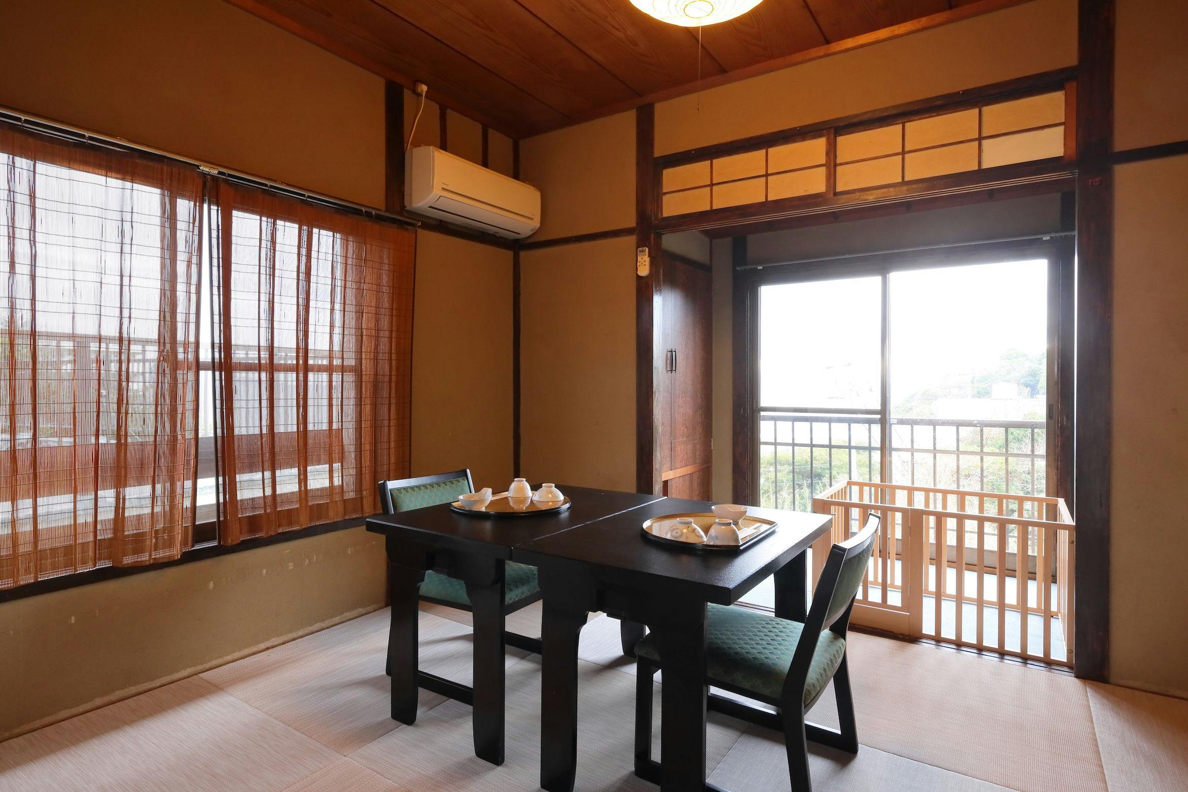 Takamine Inn