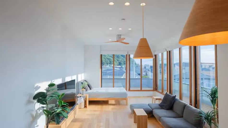 Roopt Hayama Morito (Villa with panoramic views of Mt. Fuji and the sea, located right by Morito Beach)
