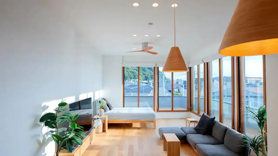 Roopt Hayama Morito (Villa with panoramic views of Mt. Fuji and the sea, located right by Morito Beach)
