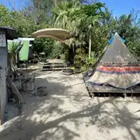 แคมป์บังกะโลและทีปี