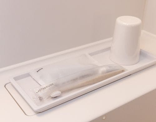 コップ・歯ブラシ・シェーバー