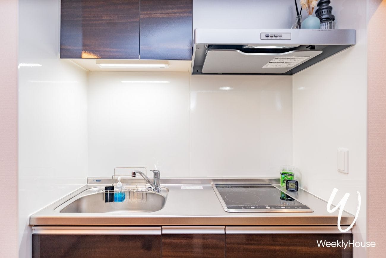 WeeklyHouse Shiltcrete