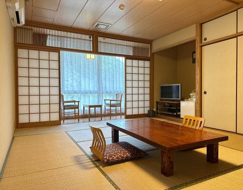 和室12畳のお部屋