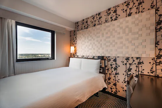 採用席夢思床墊高級系列