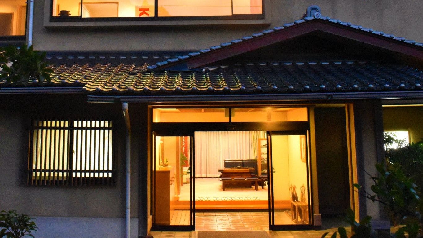 Reiwa Accommodation Sakamotoya Ryokan