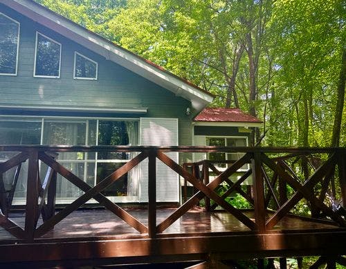 バルコニー側からの外観写真