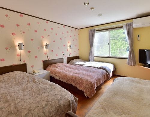 洋室［フォース］洗面・トイレ付