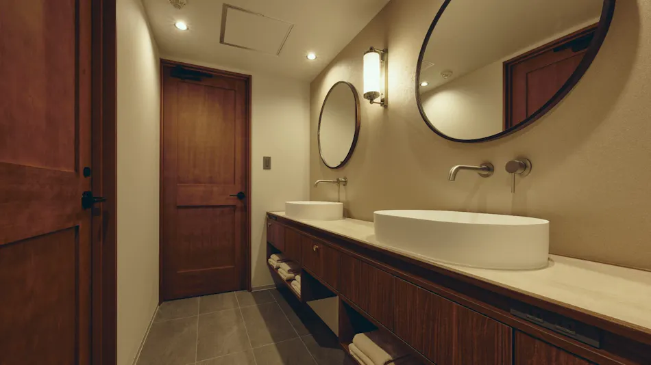 illi Tas Shinjuku