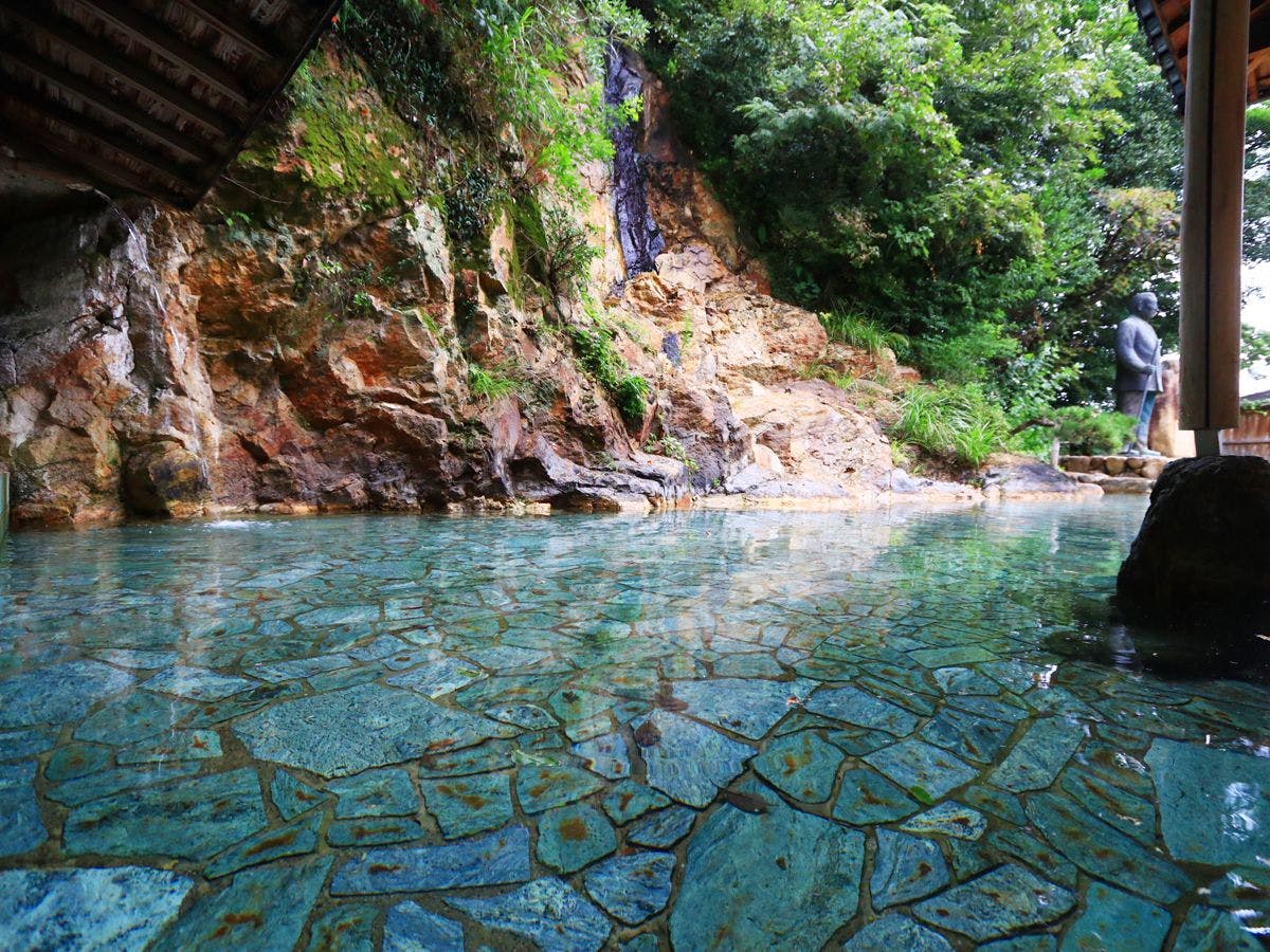 【น้ำพุร้อน】อ่างอาบน้ำกลางแจ้ง