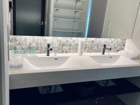 ヴィラ　プールモア