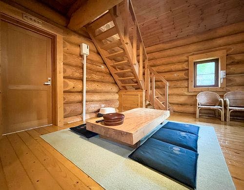 3名～8名までが利用できるログハウス