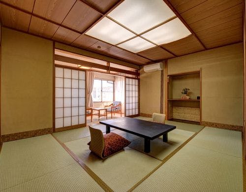 *【本館和室（10畳）】＜トイレ付＞客室