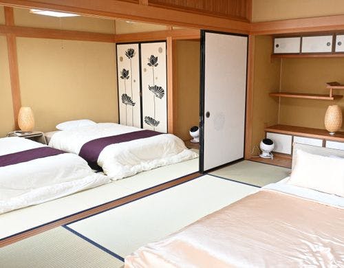 和室6畳のお部屋×2。