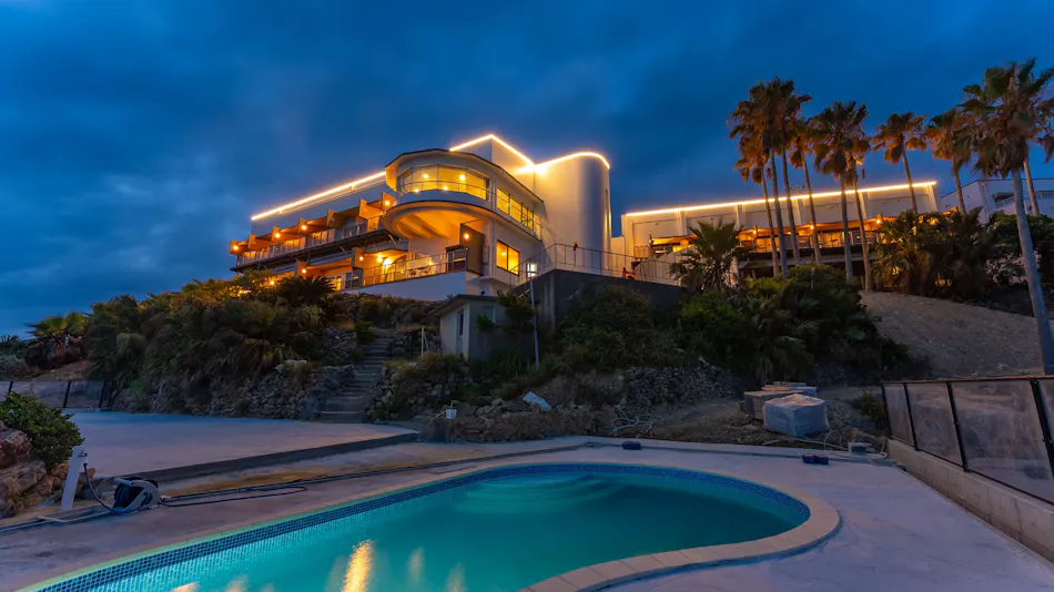 Livemax Resort Innami Seafront