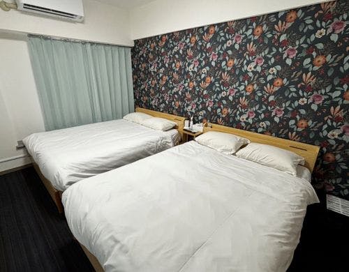 ダブルベッド2台で最大4名様まで宿泊可能