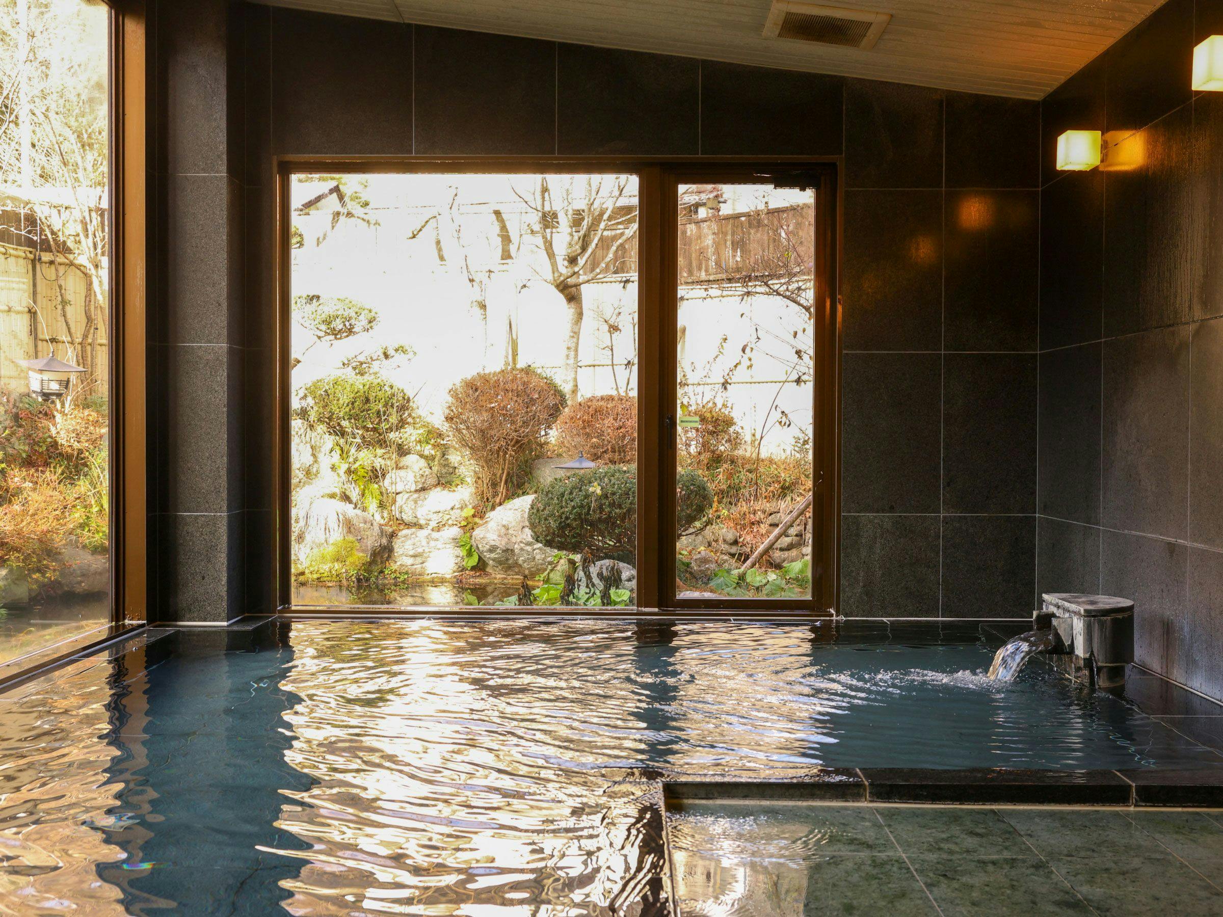 Shoji Mount Hotel