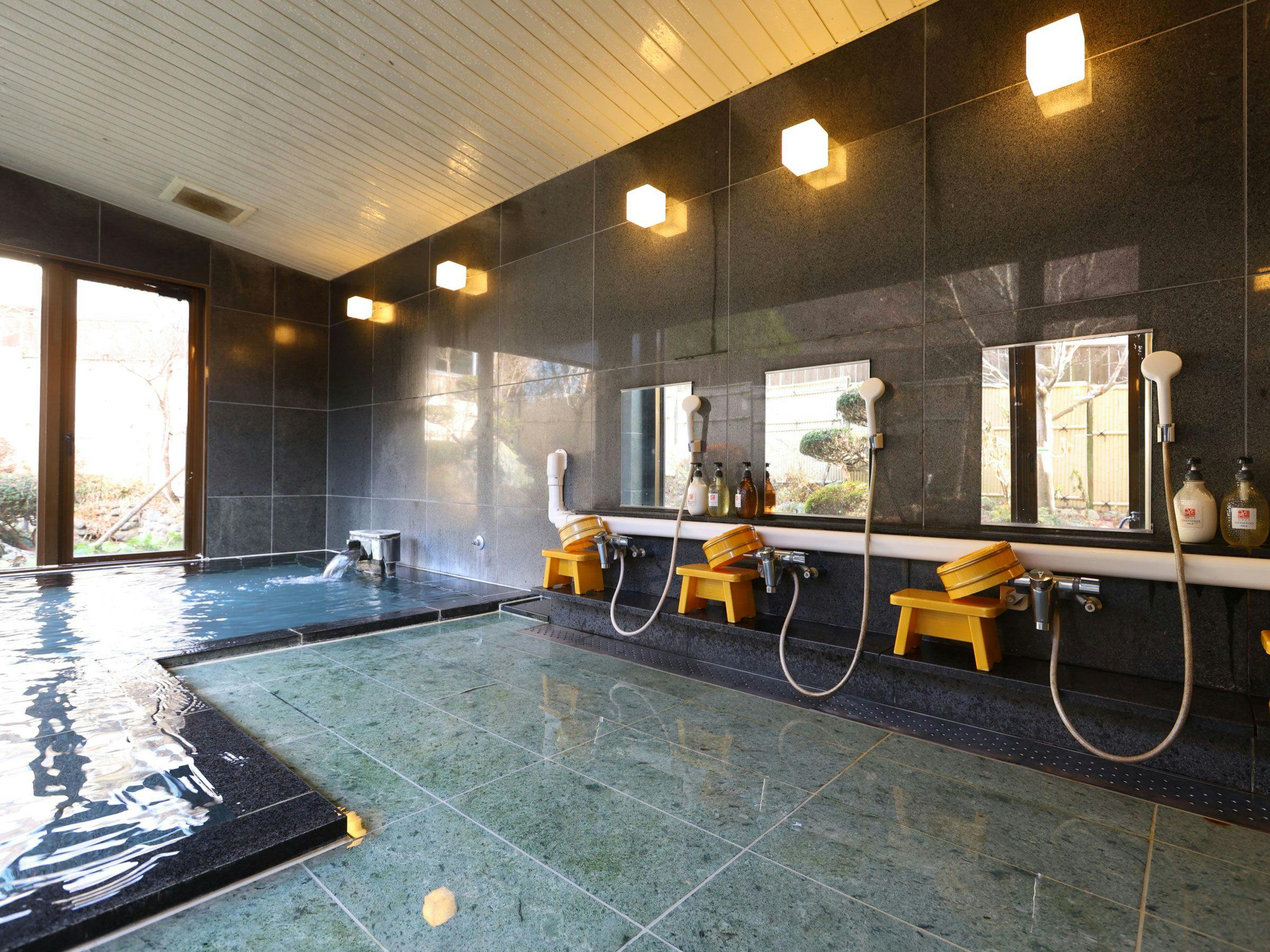 Shoji Mount Hotel