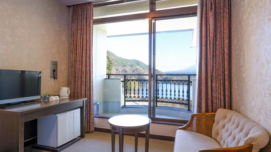 Shoji Mount Hotel