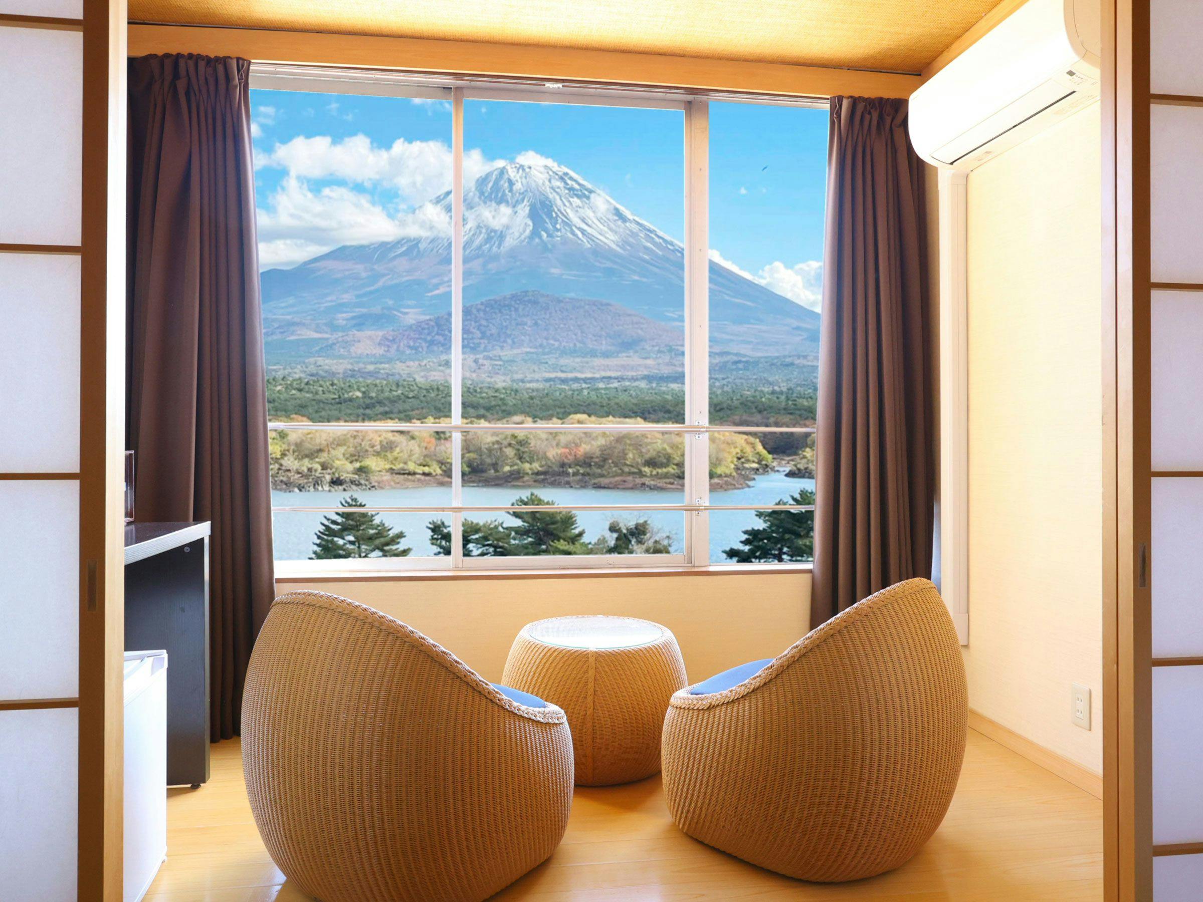Shoji Mount Hotel